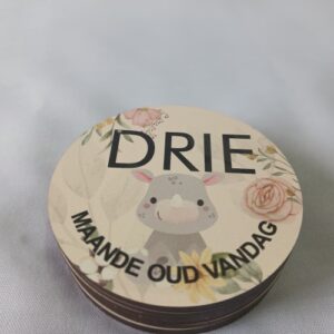 Custom printed baby milestone discs on 3mm MDF wood with cute animals